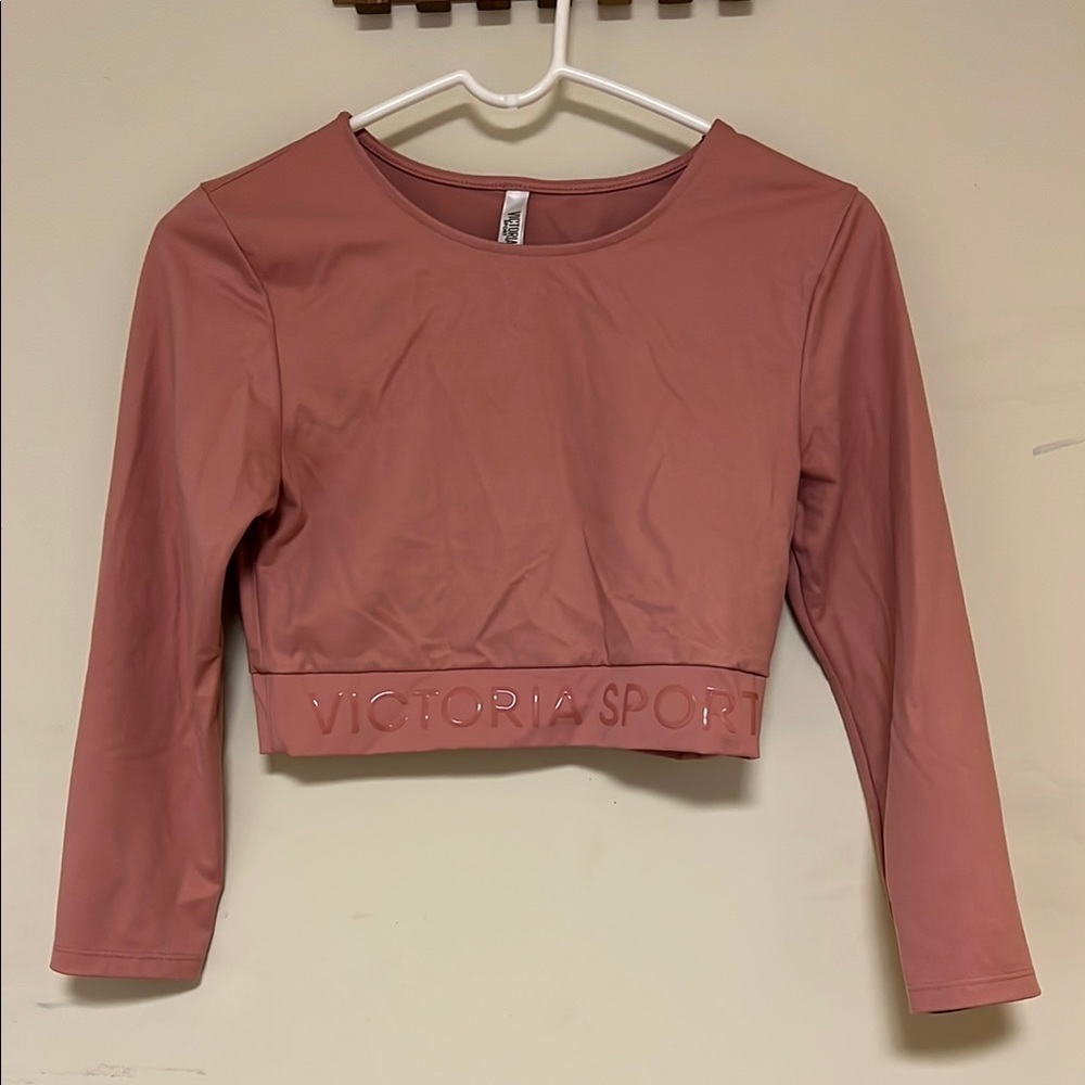 Victoria’s Secret Victoria sport long sleeve crop workout shirt small